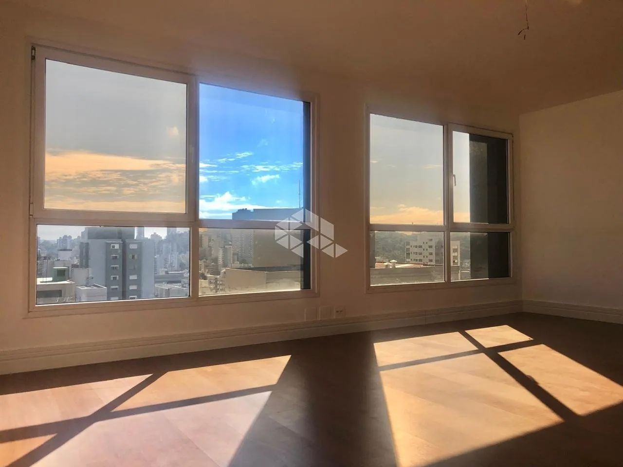 Sala Comercial no Bairro Centro em Caxias do Sul - Foto 5