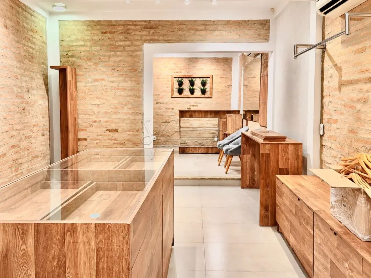 Loja de 48m² com 01 lavabo para locação - Jardim Sumaré