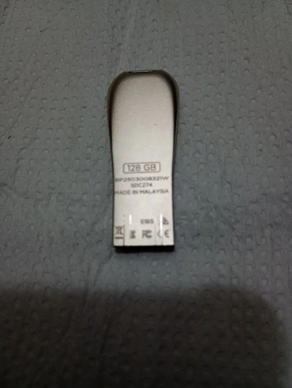Pen Drive 64GB USB Ultra Luxe 3.1 150MB/s SanDisk - Foto 2