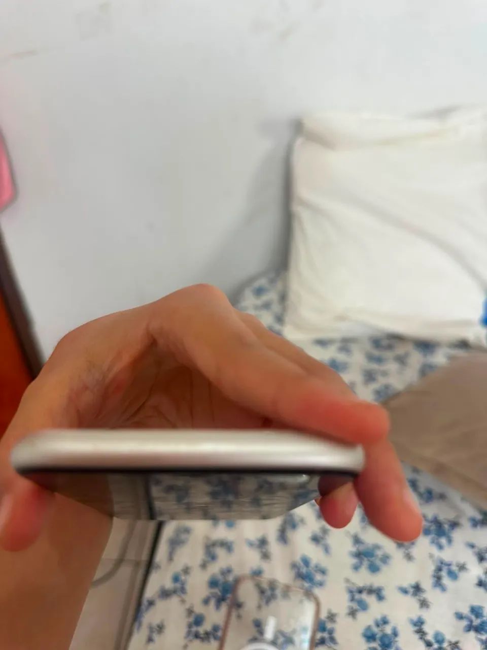 vendo iPhone 11 branco sem detalhes!!  - Foto 4