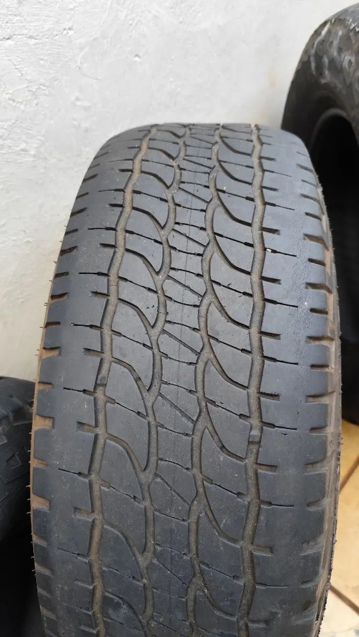 Michelin 265/65/17 - Foto 4