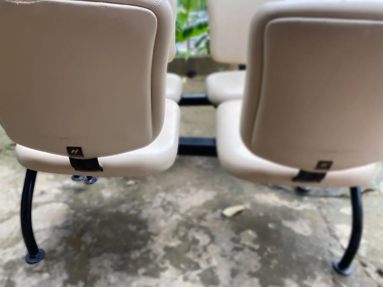 Cadeiras Estofada Geminada - Foto 4