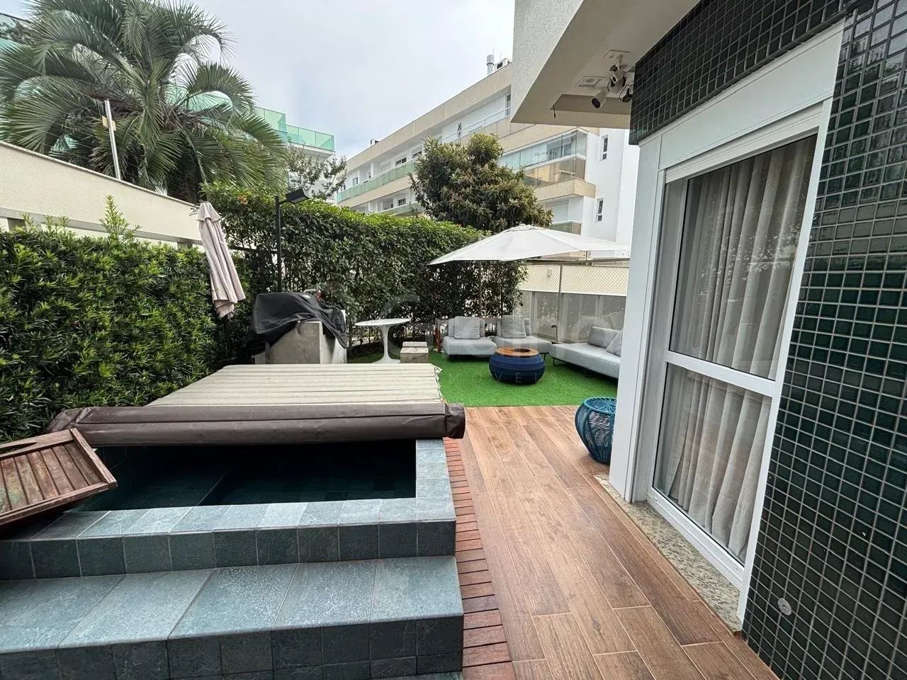 Imóvel para venda possui 190 metros quadrados com 3 quartos - Foto 2