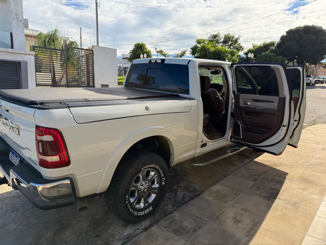 Ram 2500 2500 LARAMIE  6.7 TDI  CD 4x4 Diesel 2021