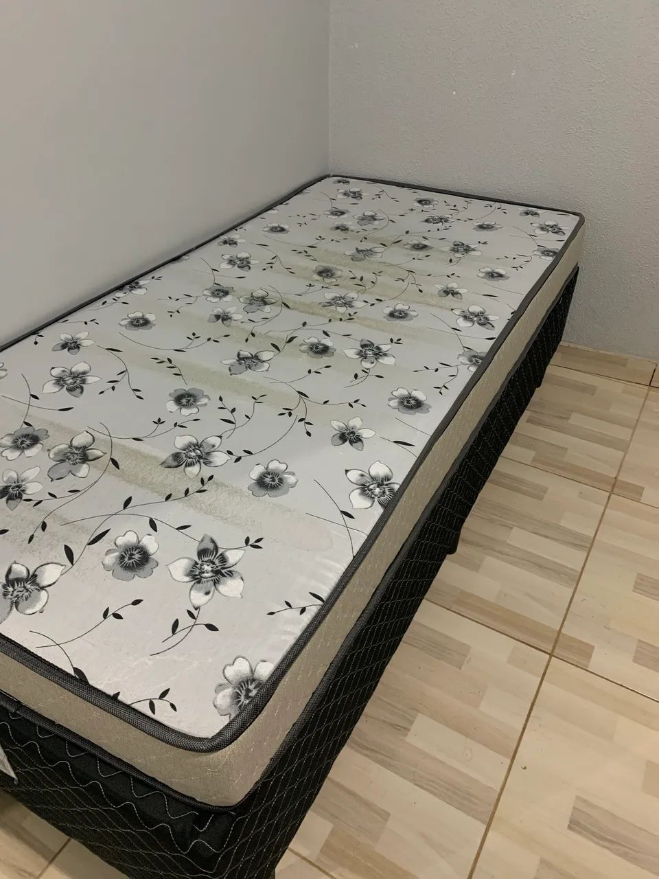 Cama Box E Colchão em Ótimo Estado - Foto 2