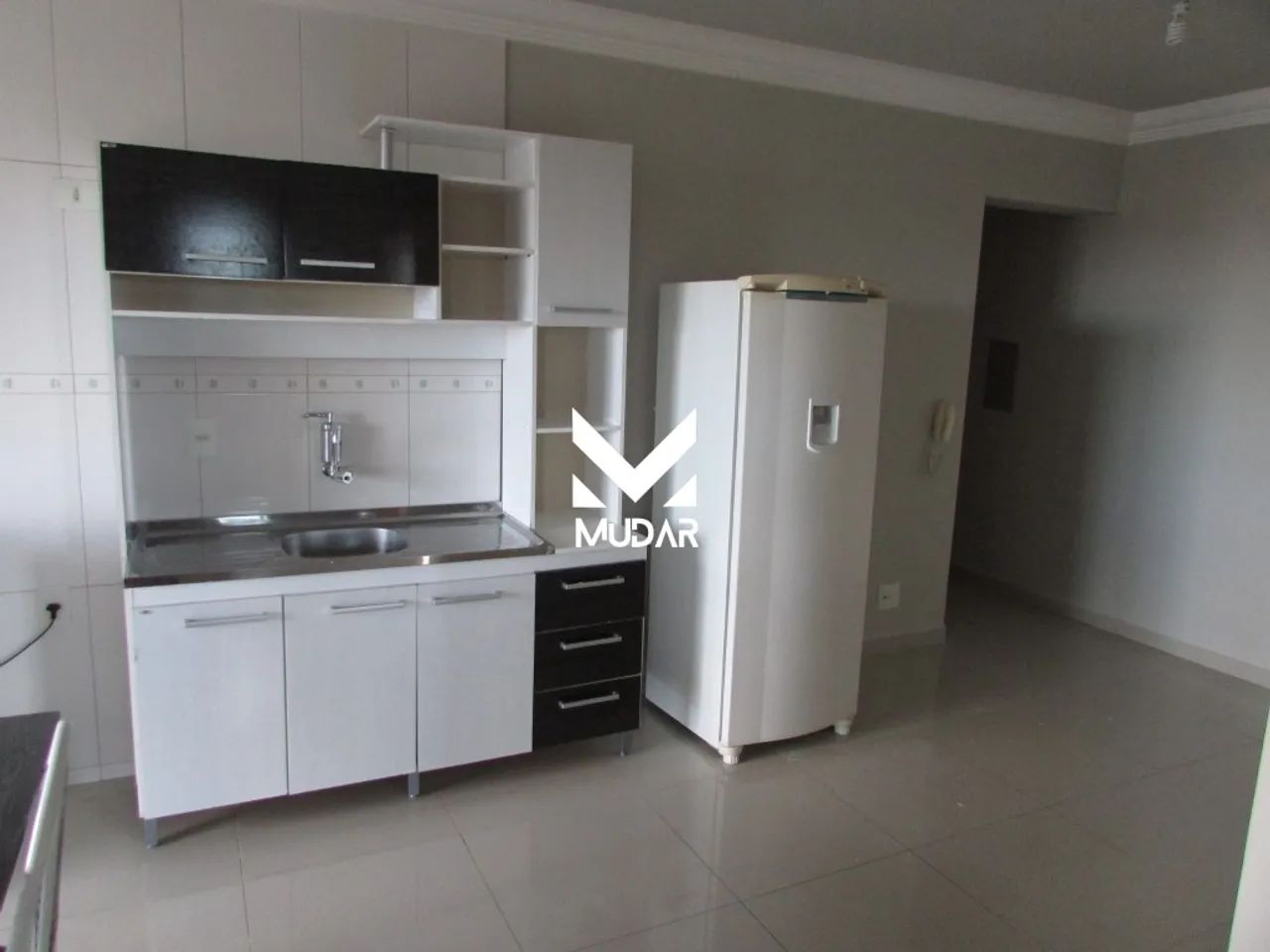 Apartamento com 2 Quartos e 2 vagas perto da UEPG Centro - Foto 2