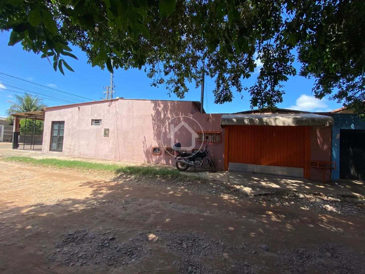 CASA 1 SUÍTE - JARDIM DAS MACAUBAS