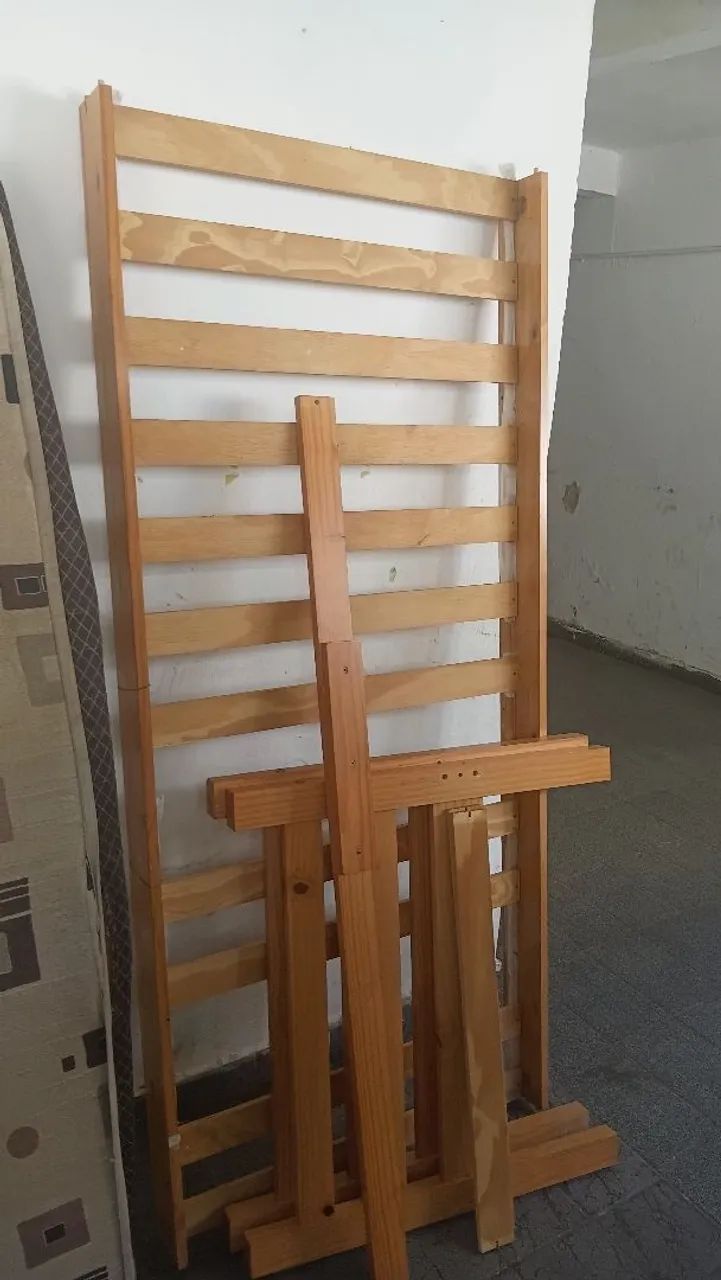Cama de solteiro de madeira - Foto 2