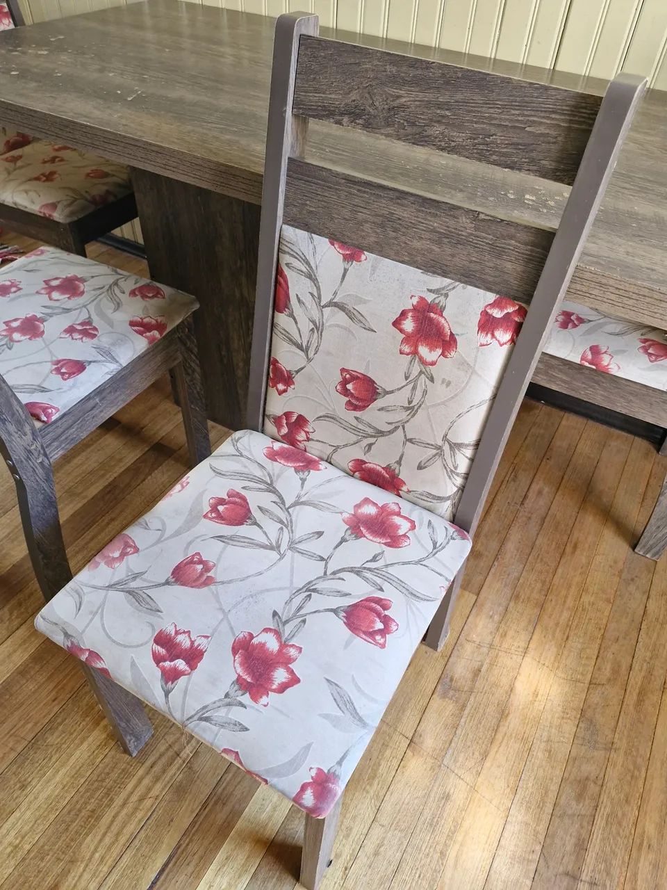 Mesa com 4 cadeiras - Foto 4