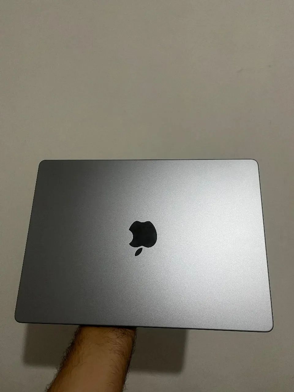 Macbook Pro 2023 M2 Pro 16GB / 512GB SSD 14 Pol - Foto 2
