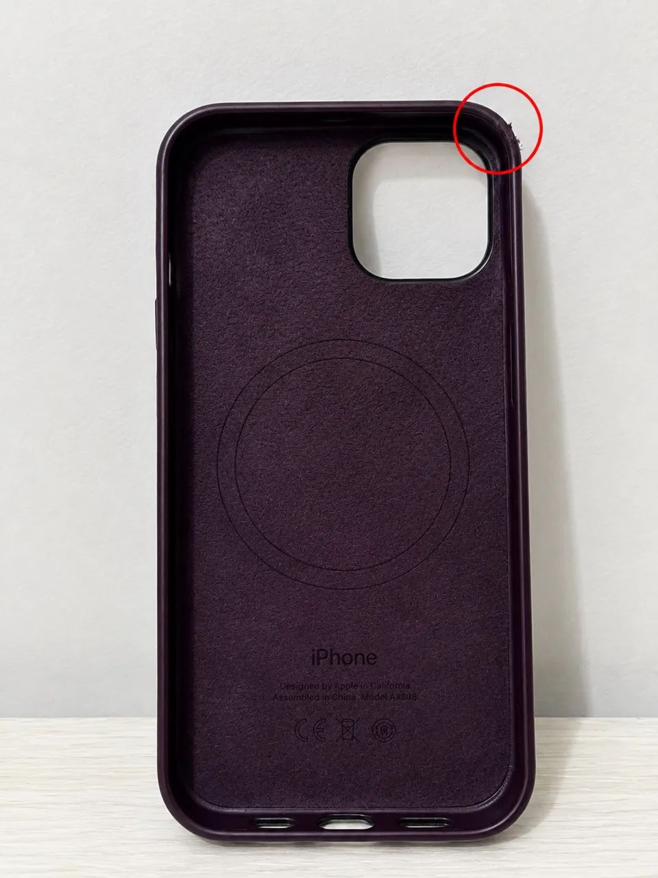 Capa IPhone 13 (Capa Original Apple; MagSafe; Couro) - Foto 2