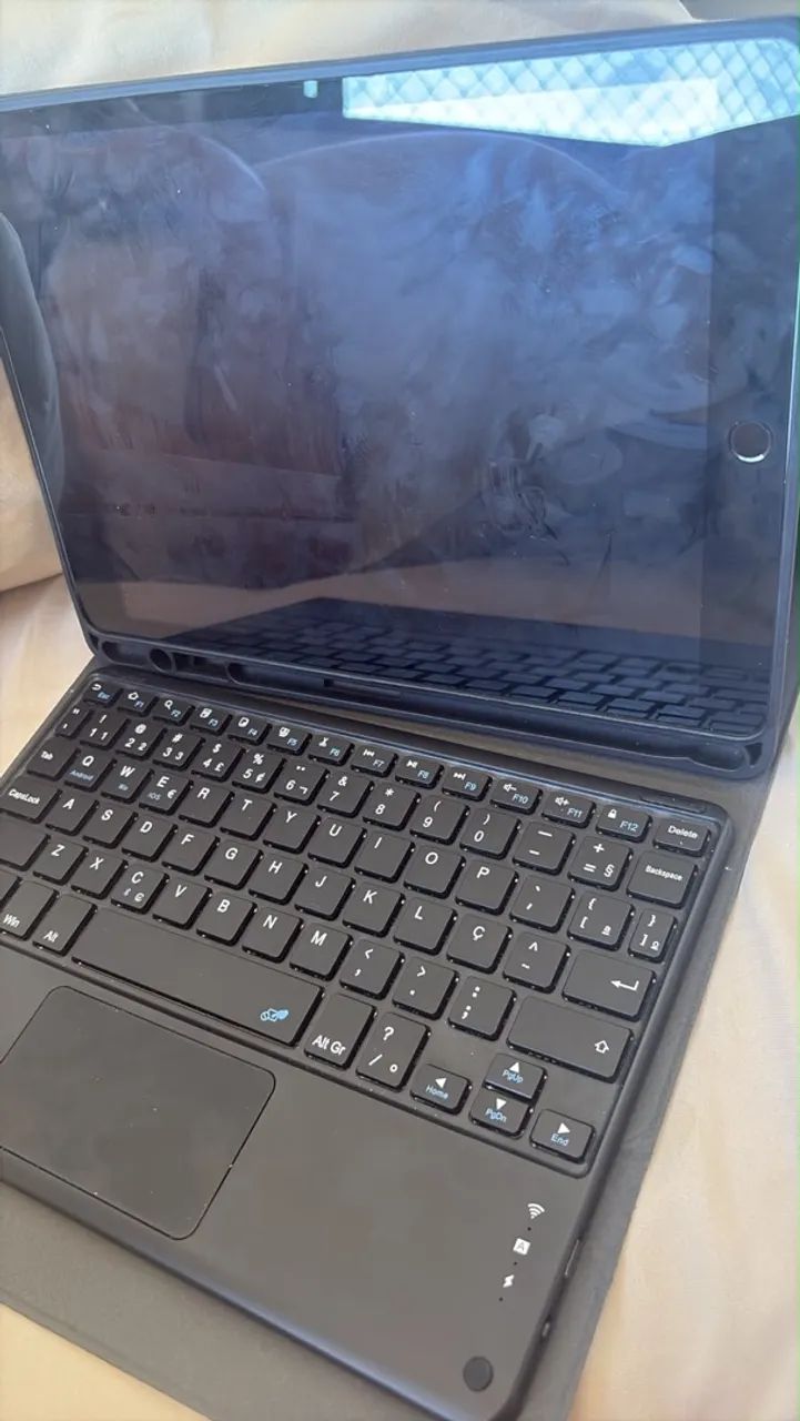 iPad Apple + Apple Pencil original+ capa teclado- Excelente Estado - Foto 4