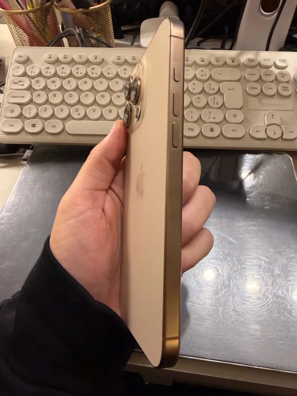iPhone 16 Pro Max 512GB Dourado - bateria 91% - Foto 4