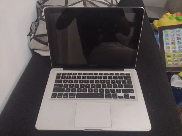 MacBook pro 2011 modelo A1278  i3 1 Tb hd  4 de memória   - Foto 2