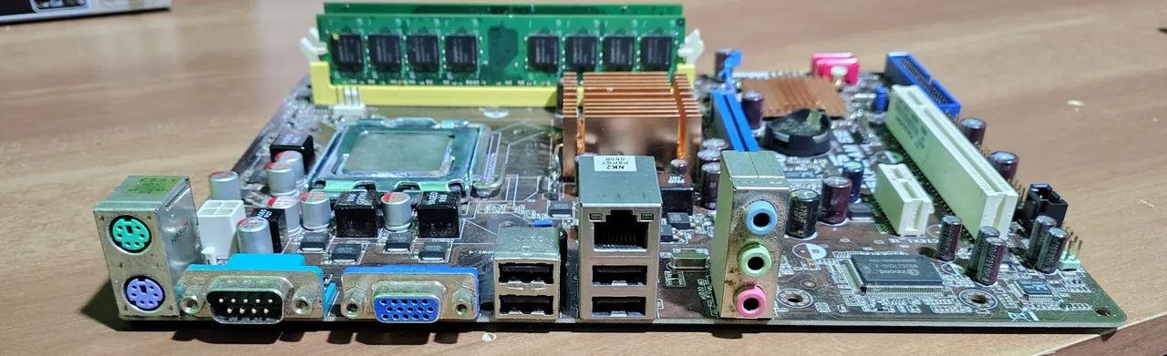 Placa mãe processador e memória  - Foto 4