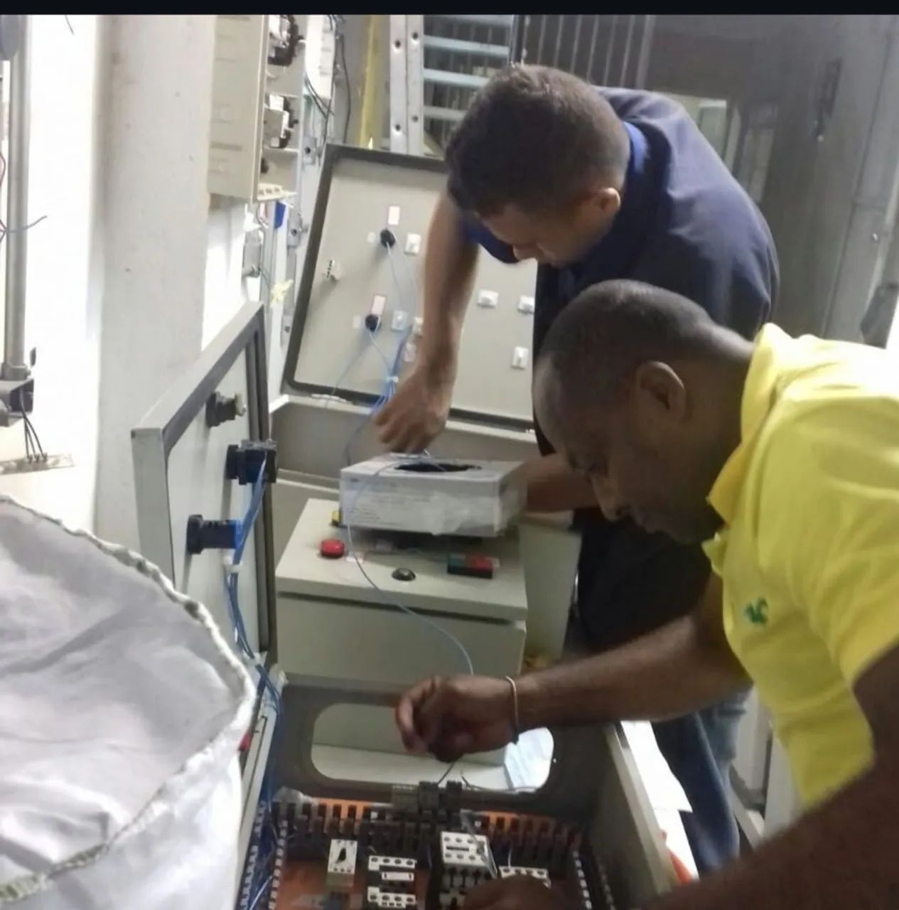 Curso de comandos elétricos  - Foto 3