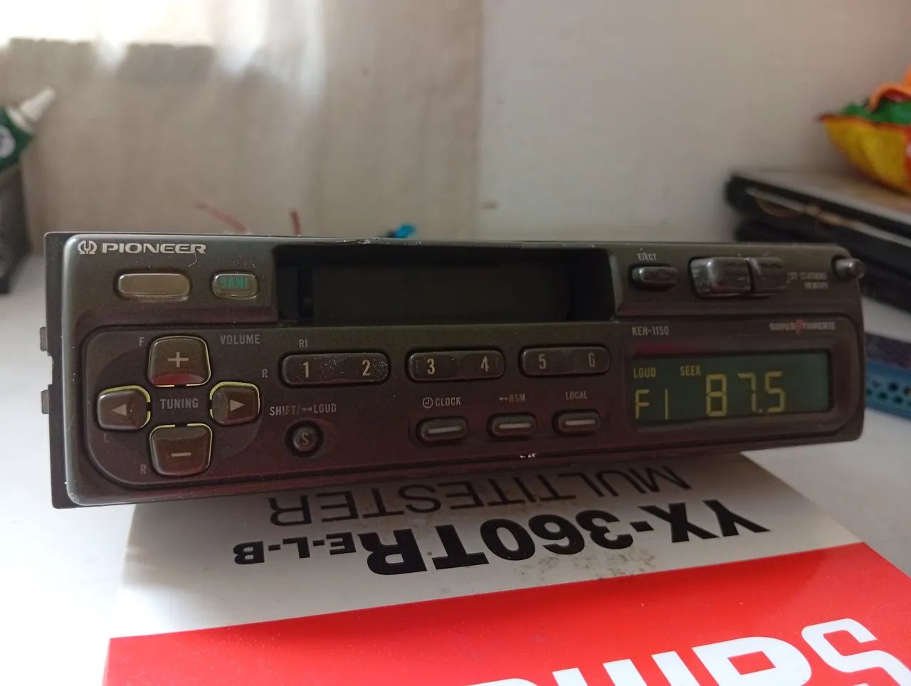 Rádio toca fitas Pioneer KEH -1150 ( nao está saindo som).