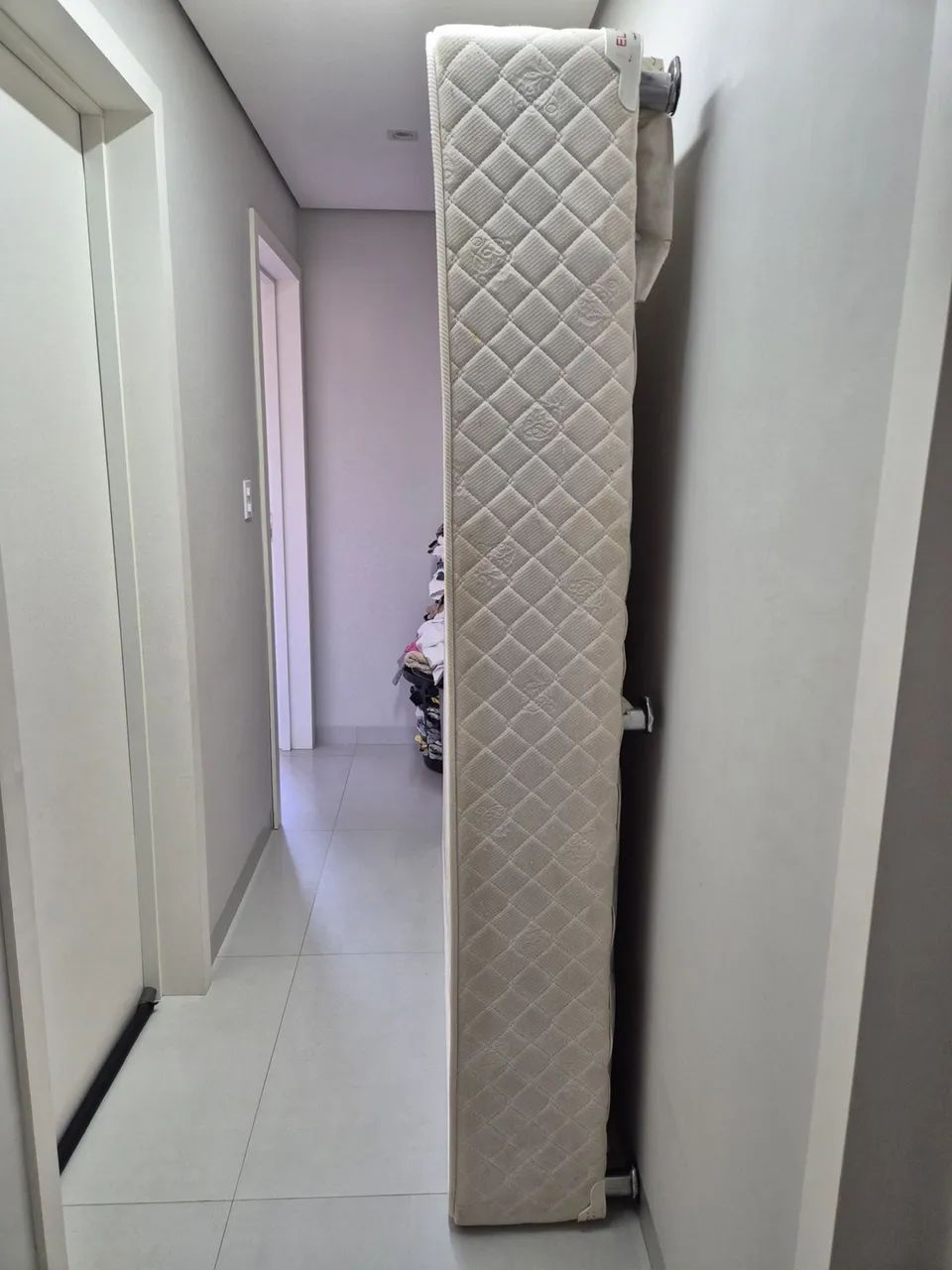 Base de cama box queen, sem colchão..  - Foto 2