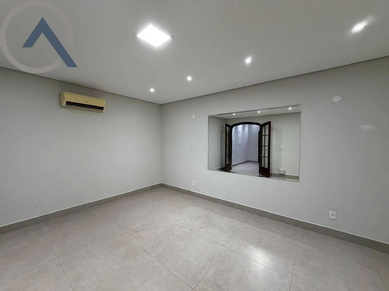 Casa com 4 dormitórios para alugar, 375 m² por R$ 8.717,00/mês - Nova Campinas - Campinas/ - Foto 2