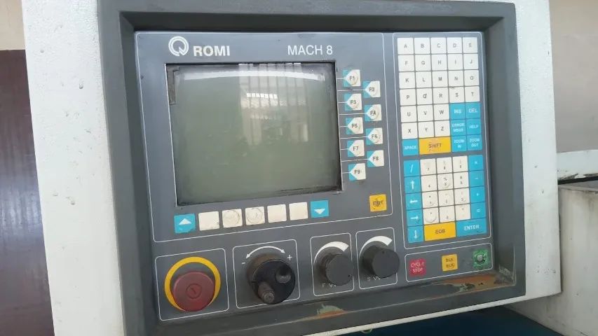 Vendo torno CNC Romi Centur trabalhando - Foto 5