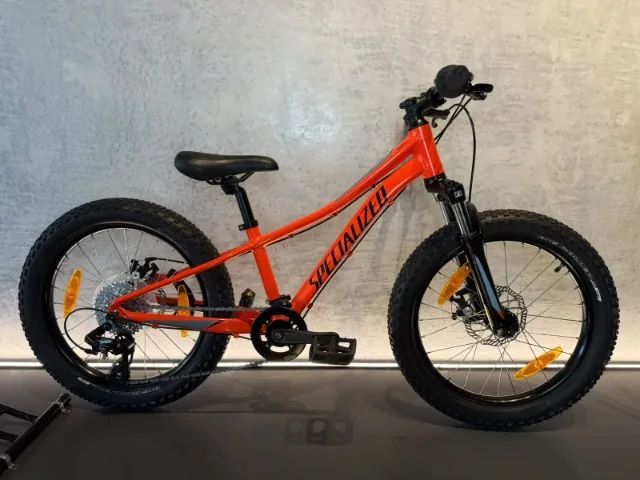Bicicleta Specialized aro 20 alumínio