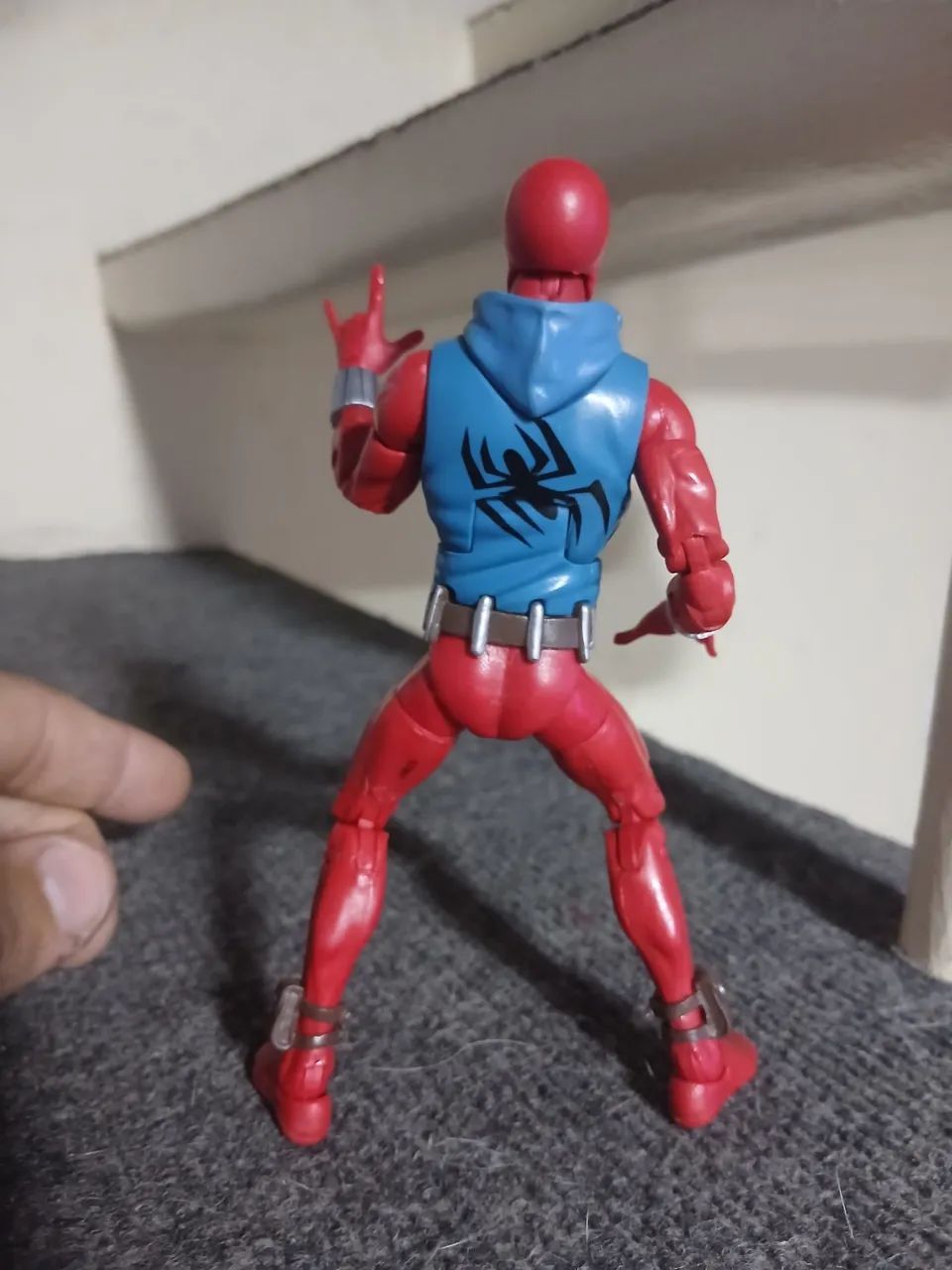 Aranha Escarlate Spider Scarlet Marvel Legends Wave Rhino - Foto 4