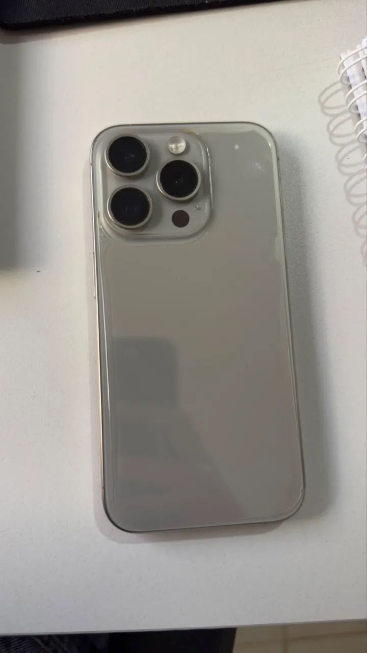 iPhone 15 pro (chip físico) 128gb - titanium - Foto 4