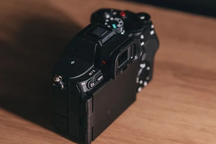 Câmera Mirrorless Profissional Sony A7 V Fullframe 4k 33mp (NOVA) - Foto 3