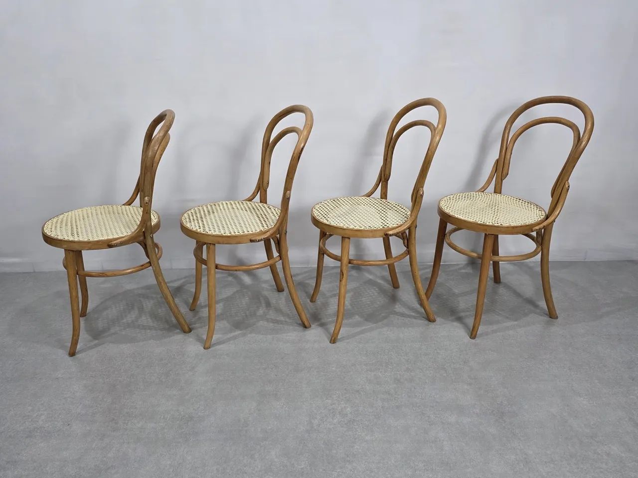 Conjunto de 4 cadeiras thonart  - Foto 3