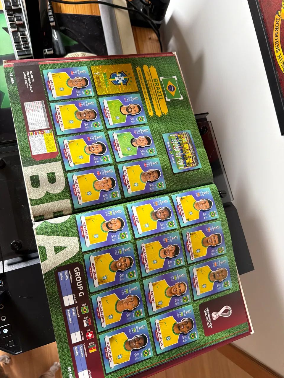 Vendo album da copa 2022 completo - Foto 4