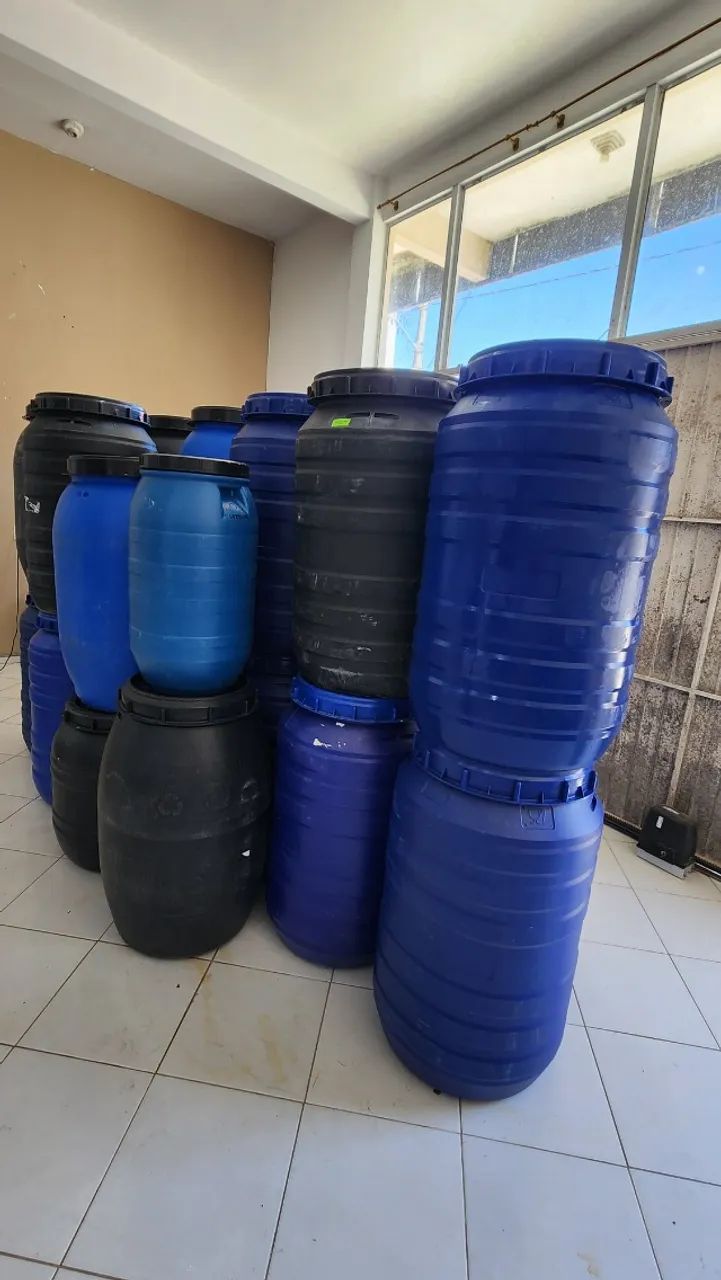 Bombonas plásticas de 200 litros para estocar diversos produtos! - Foto 5
