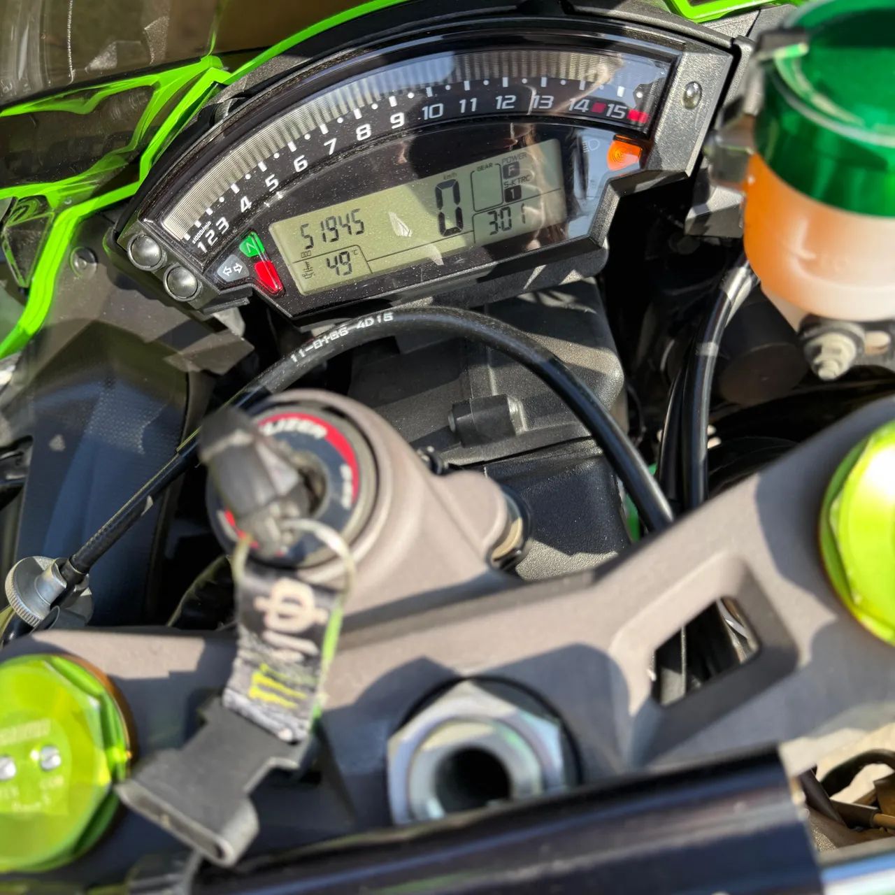 Kawasaki Zx-10/ Zx-10r 1000cc 2015 - 1500126381 | OLX