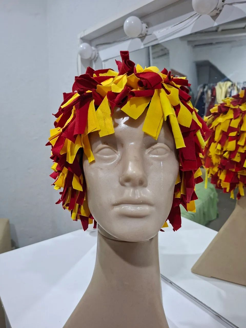 Peruca Emília 