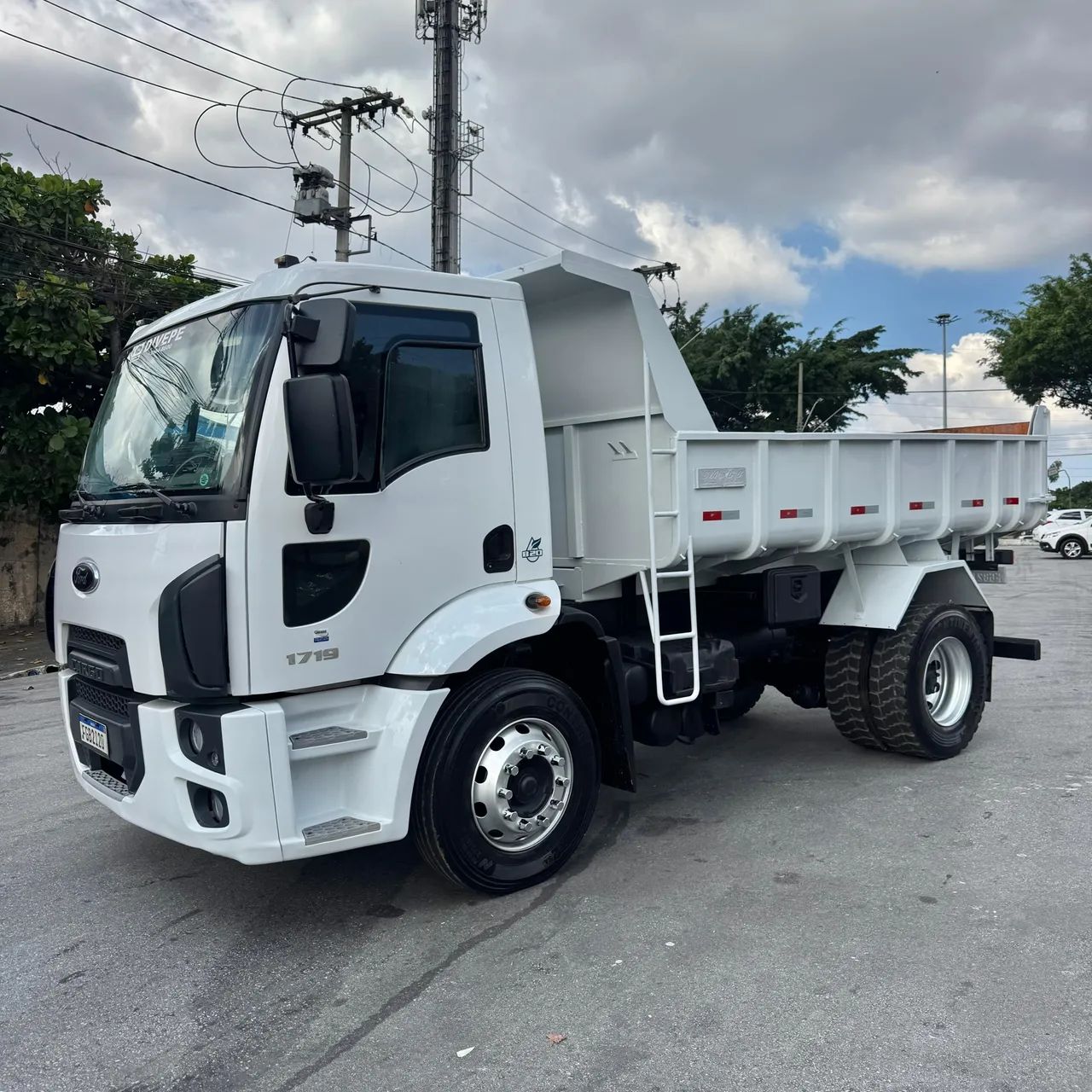Ford cargo 1719 toco caçamba 2015
