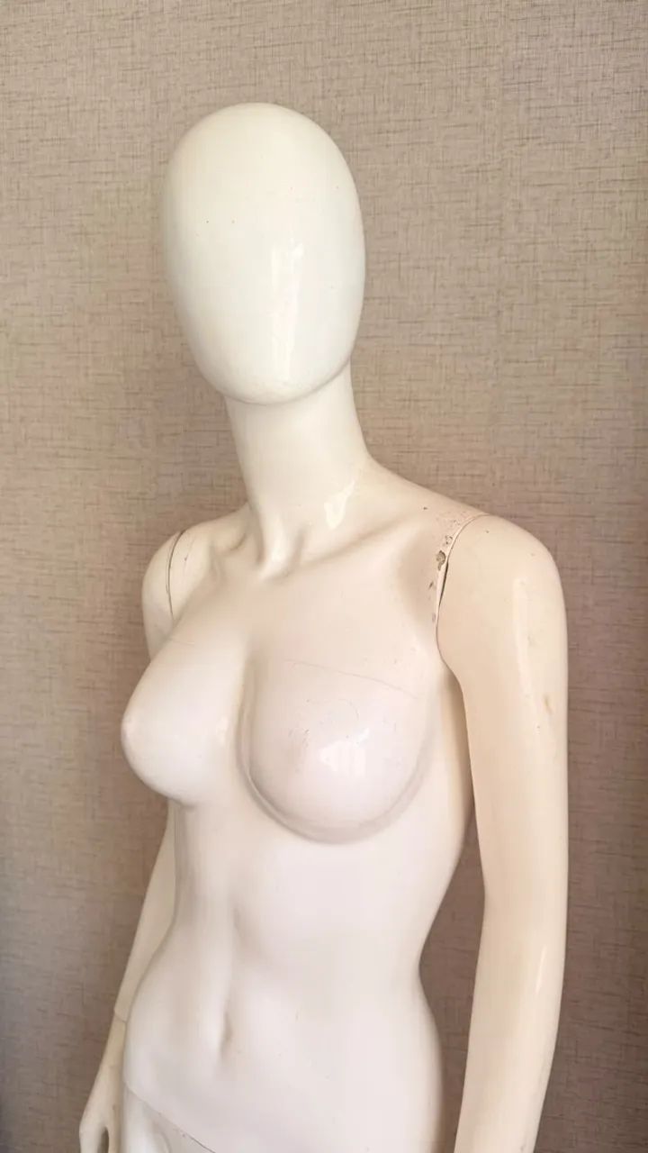 Manequim feminino
