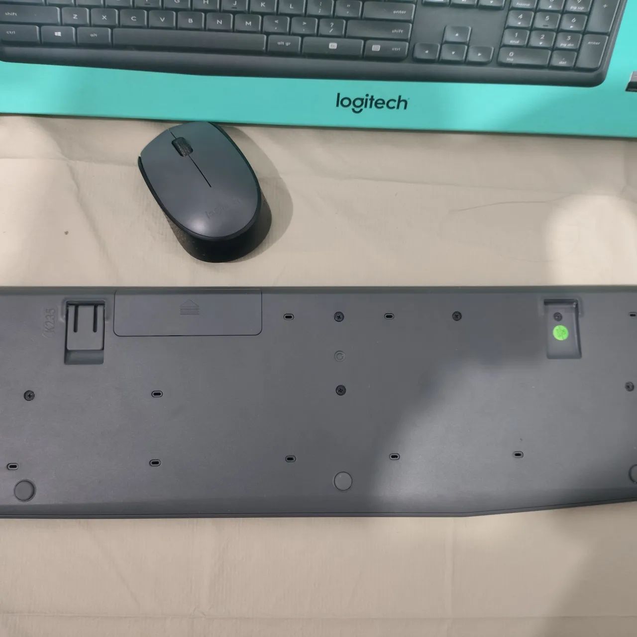 Teclado e mouse Logitech sem fio - Foto 4