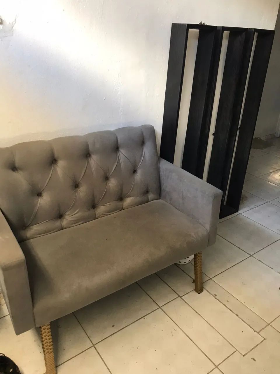 Sofá lindo, pra vender rápido  - Foto 2