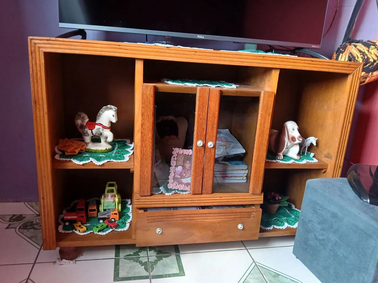 Vendo um rack de madeira  - Foto 4