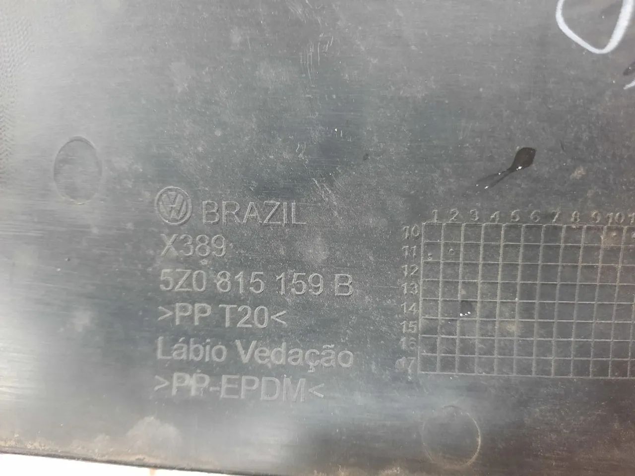 Acabamento Defletor Entrada Ar Volkswagen Spacefox 2012 - Foto 6