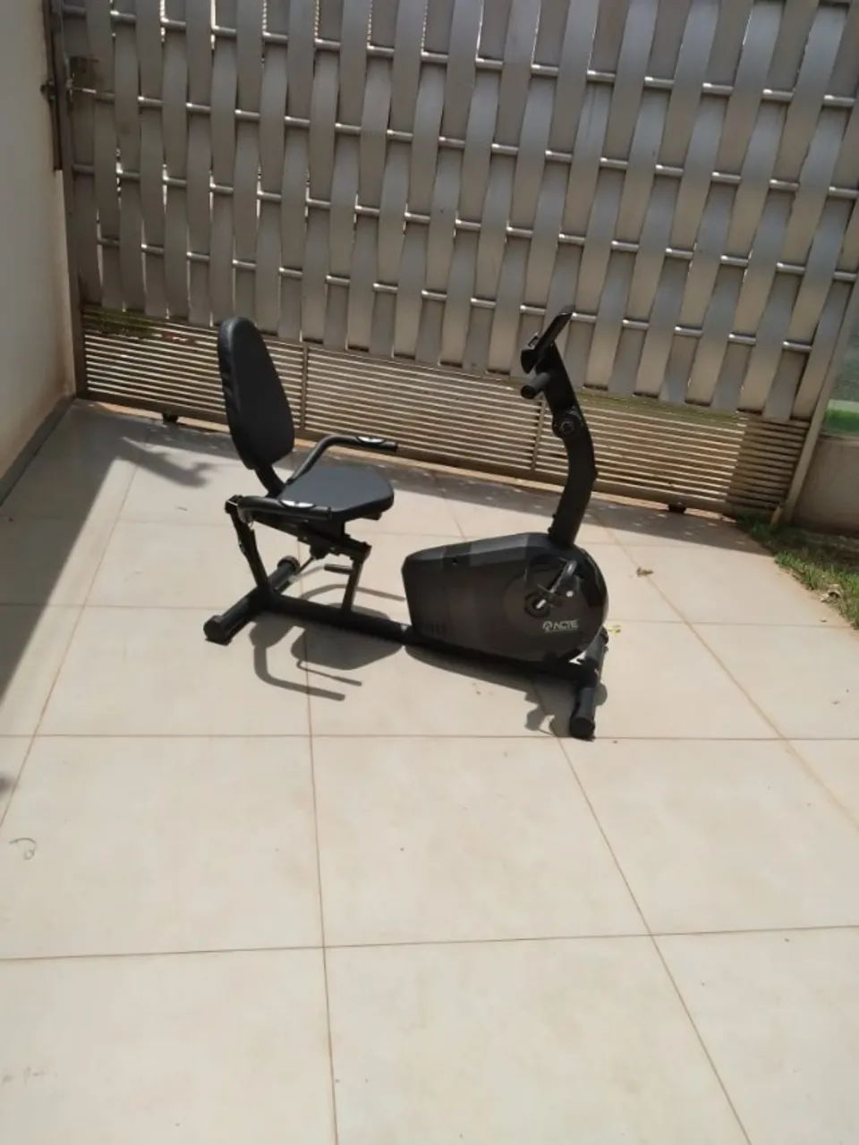 Bicicleta Ergométrica Horizontal Modelo Acte E 26  - Foto 2
