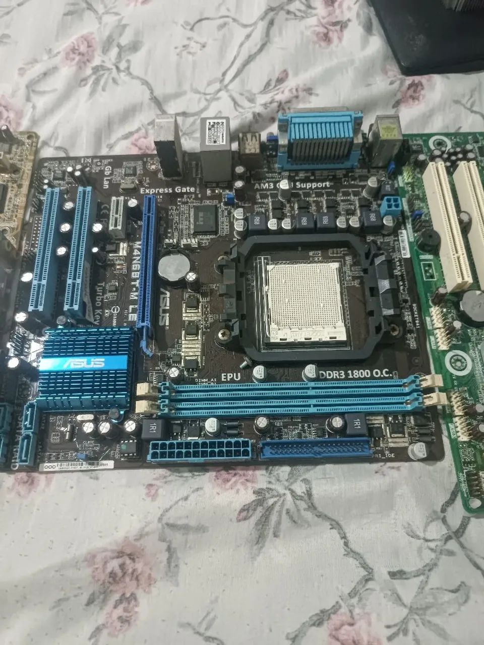 3 placas mãe 1 ddr3 e 2 ddr2 - Foto 3
