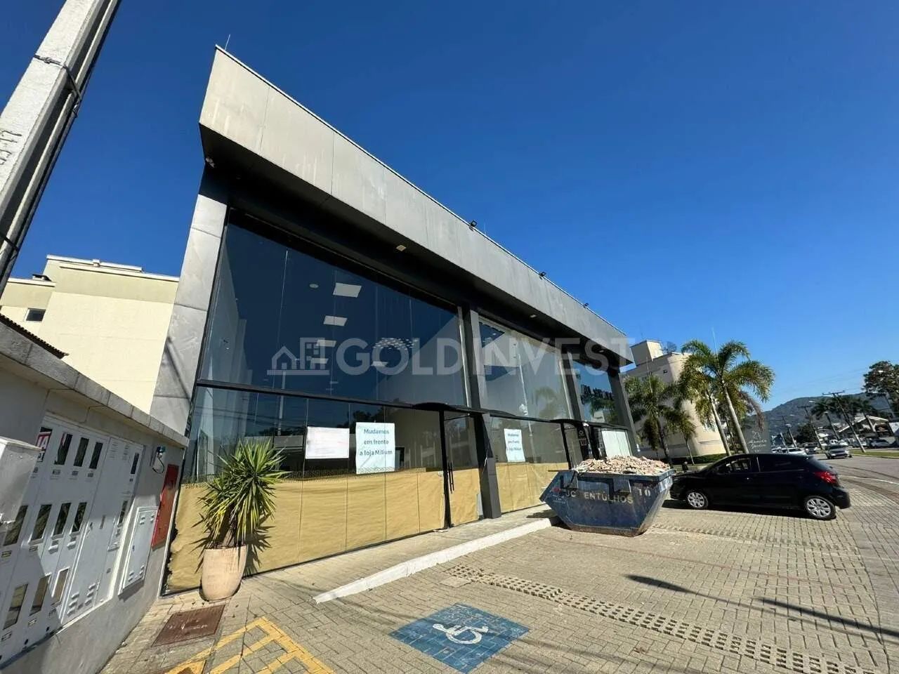 Sala comercial com 100m² no bairro Jardim Maluche!!! - Foto 2