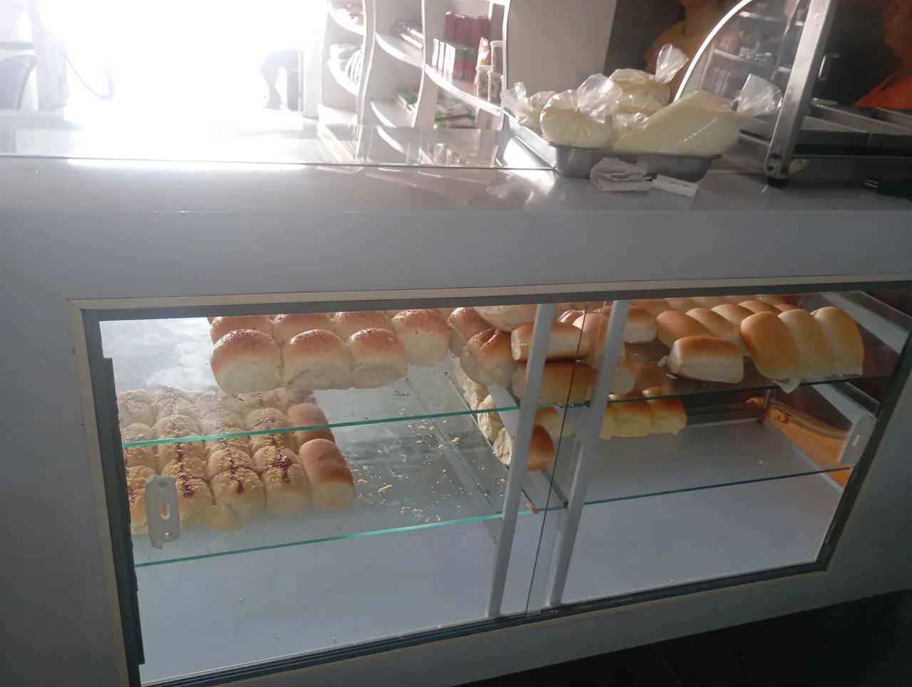 VENDE-SE - ARMÁRIOS DE PADARIA - Foto 3
