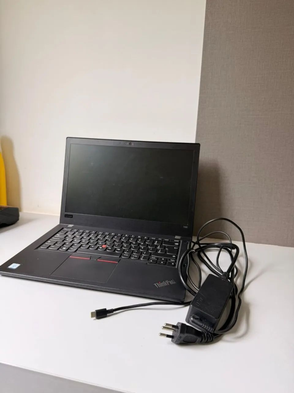 Notebook Lenovo ThinkPad Excelente estado! Core I5-8ªth 16gb Ssd 240gb Tela Hd Cor Black - Foto 5