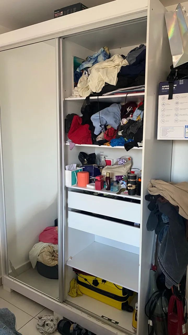 Guarda roupa solteiro com espelho - Foto 2