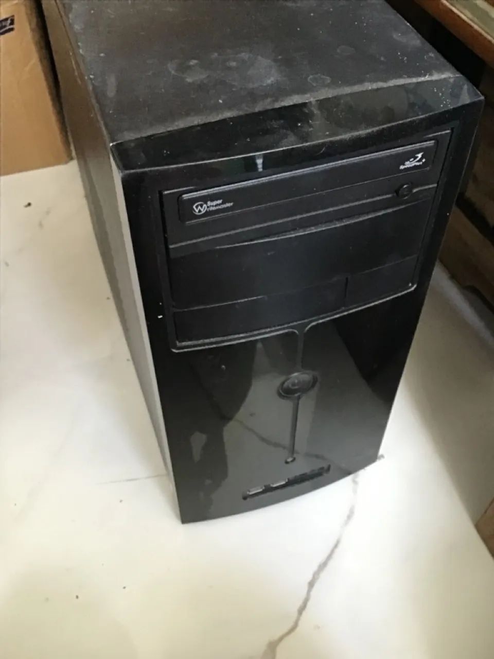Computador pouco usado