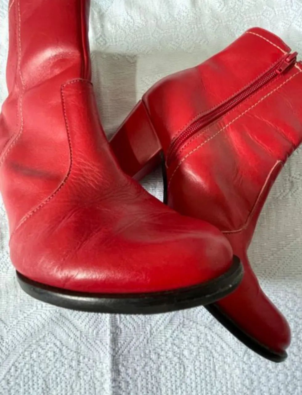 Bota de couro feminina  - Foto 3