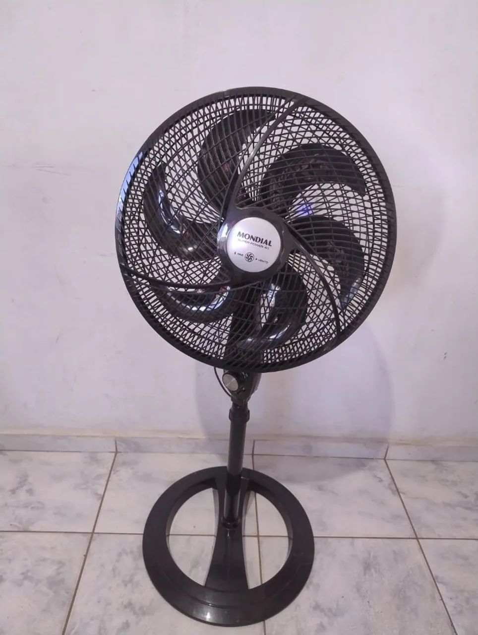 Vende-se Ventilador/ Home Theater/ Cadeira Office/ Geladeira Electrolux