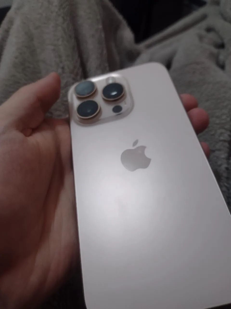 iPhone 16 pro 256gb  - Foto 2