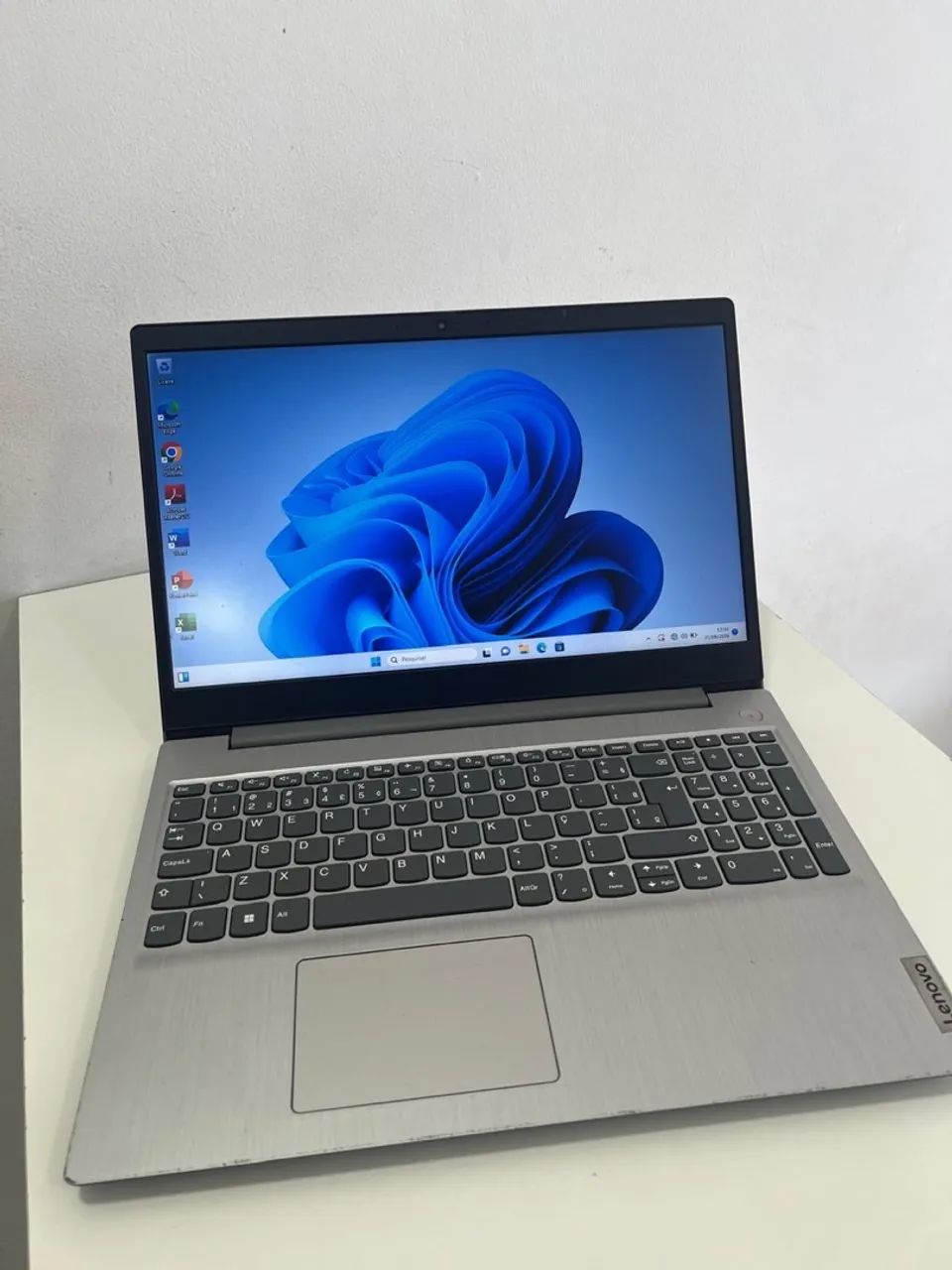 Lenovo i3 décima geração 12G ram ssd500 - Foto 2